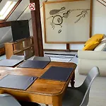 Maktvb Montt - Hostal Boutique