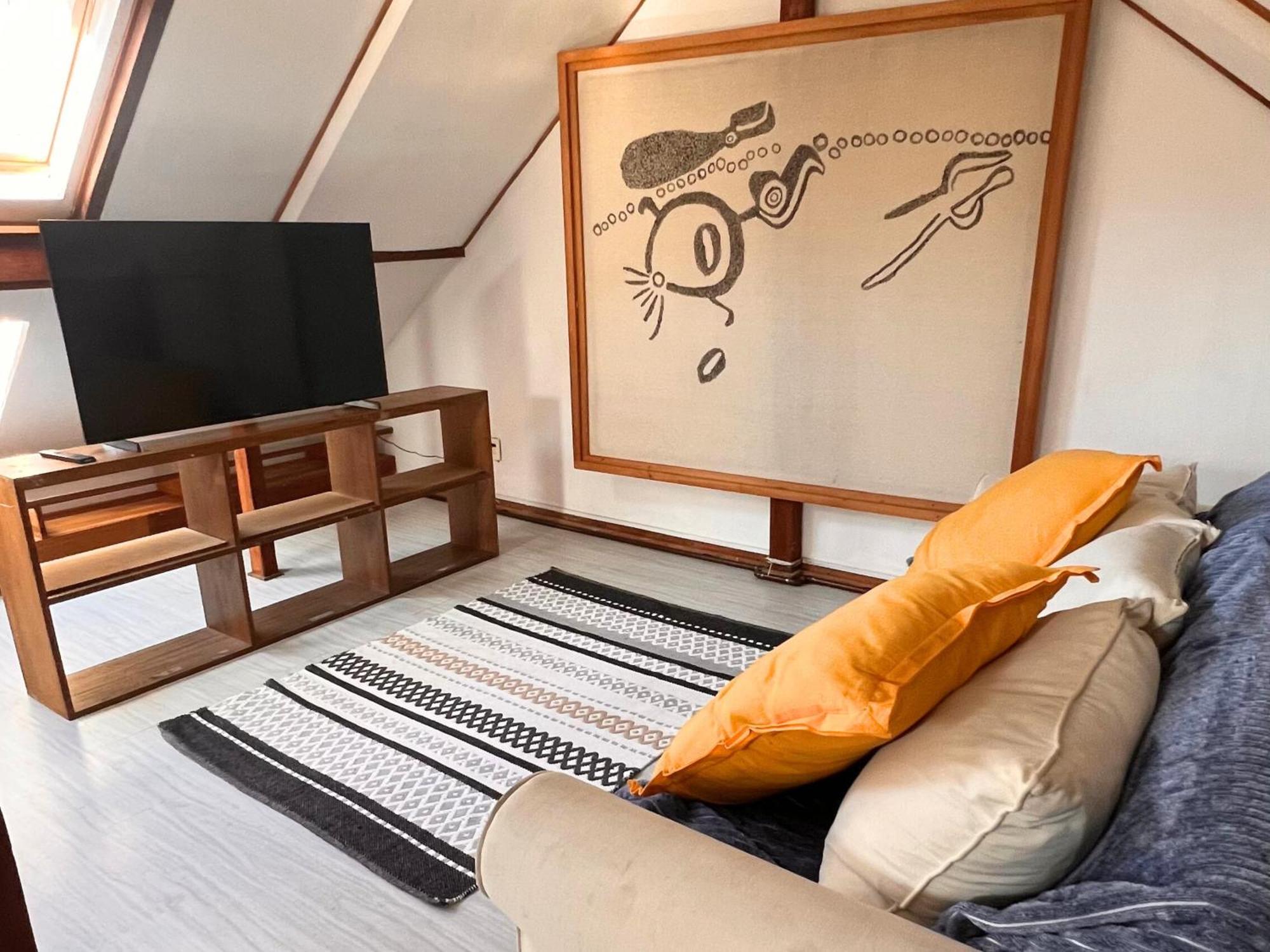 Maktvb Montt - Hostal Boutique Santiago